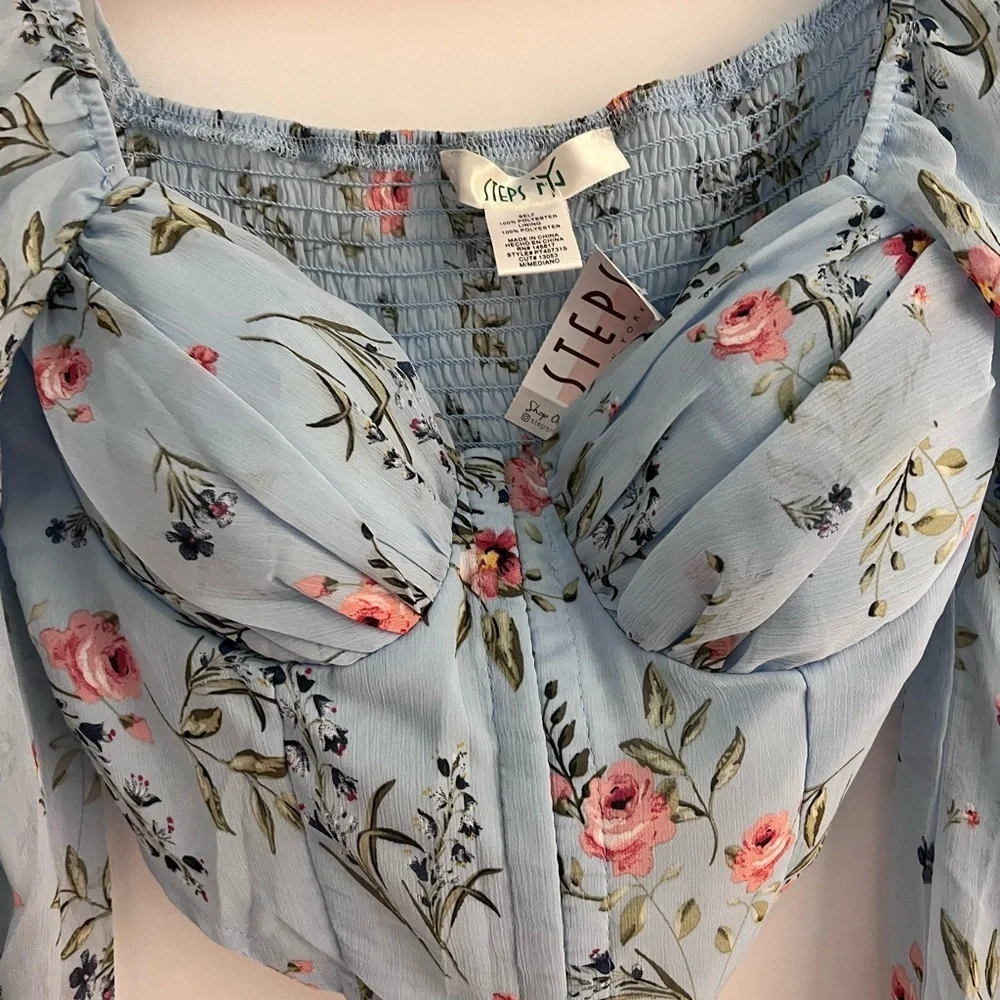 Floral Blue Women's Crop Top Size M. NWT - Picture 8 of 12
